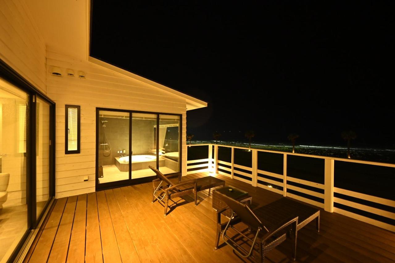 Zeus Beach Park Nishinoomote Bagian luar foto